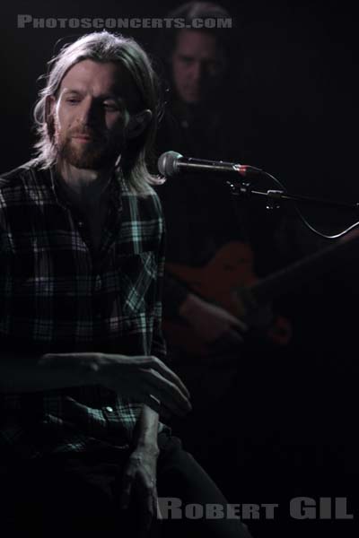 JAY-JAY JOHANSON - 2010-12-01 - PARIS - La Maroquinerie - 